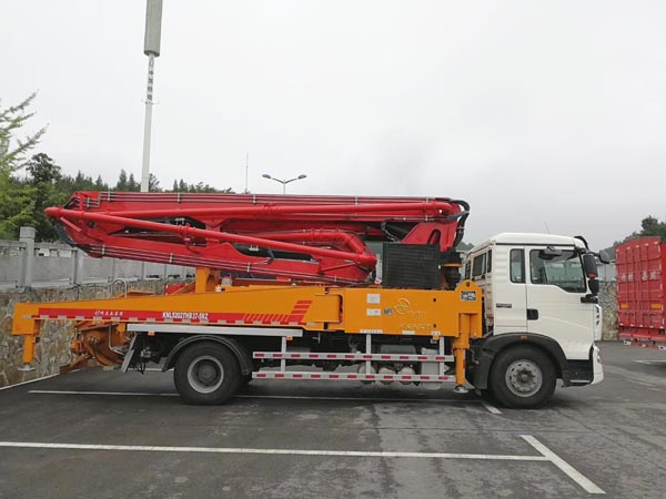 44m concrete boom pump rate per hour