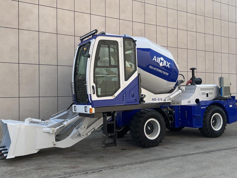 Self Loading Mixer