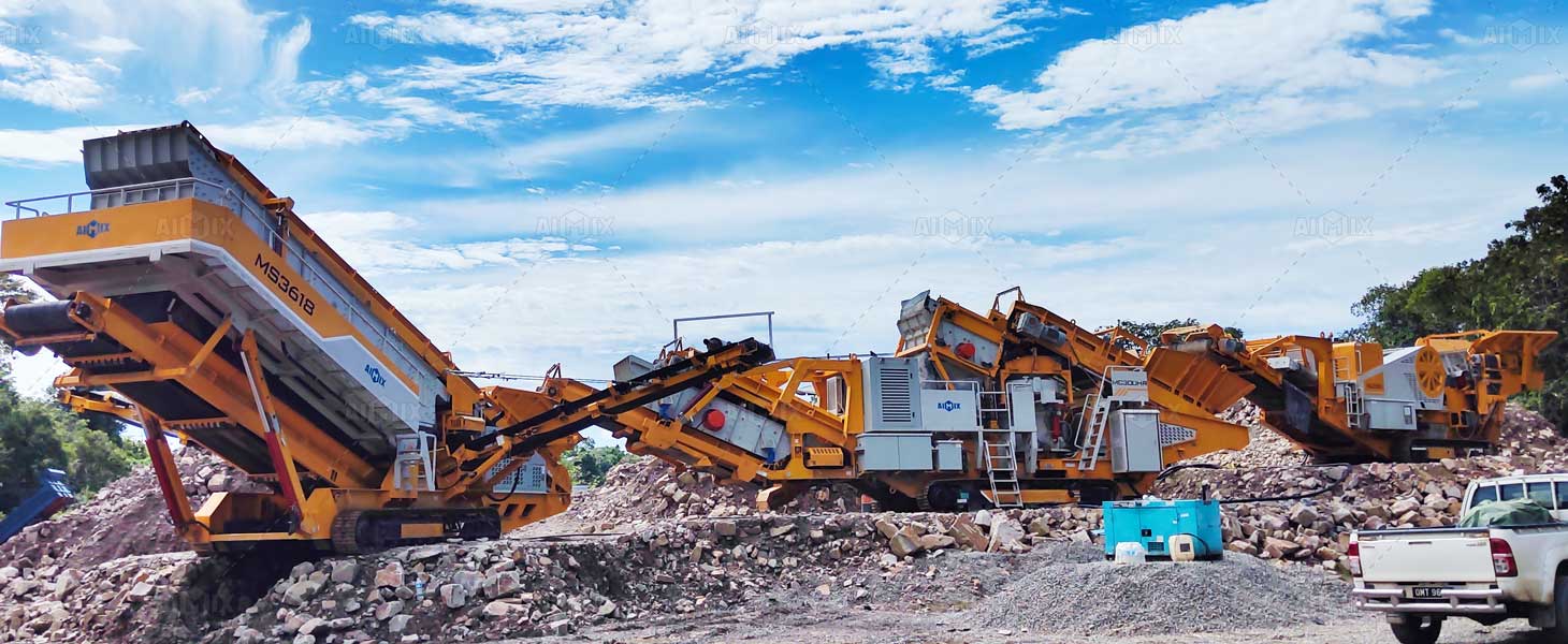 working view of mobile crusher plant in Malaysia